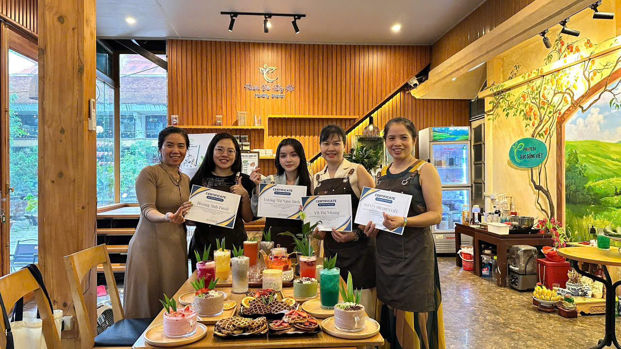 Học viên quốc tế (Nhật Bản) tốt nghiệp khoá Smoothies
